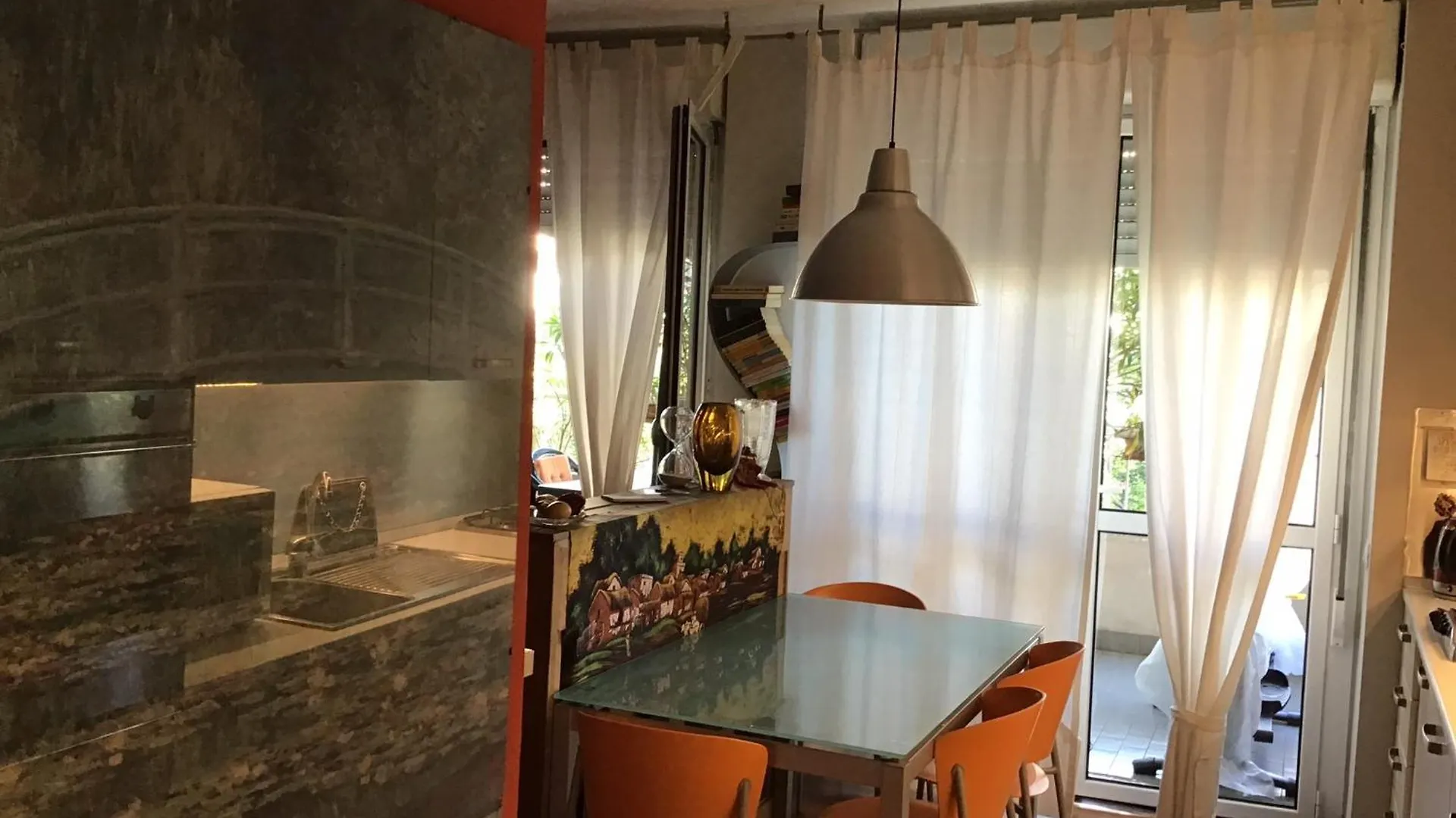 Habitación en casa particular Camera Esperienzanarrata Di Maria Adelaide Milán
